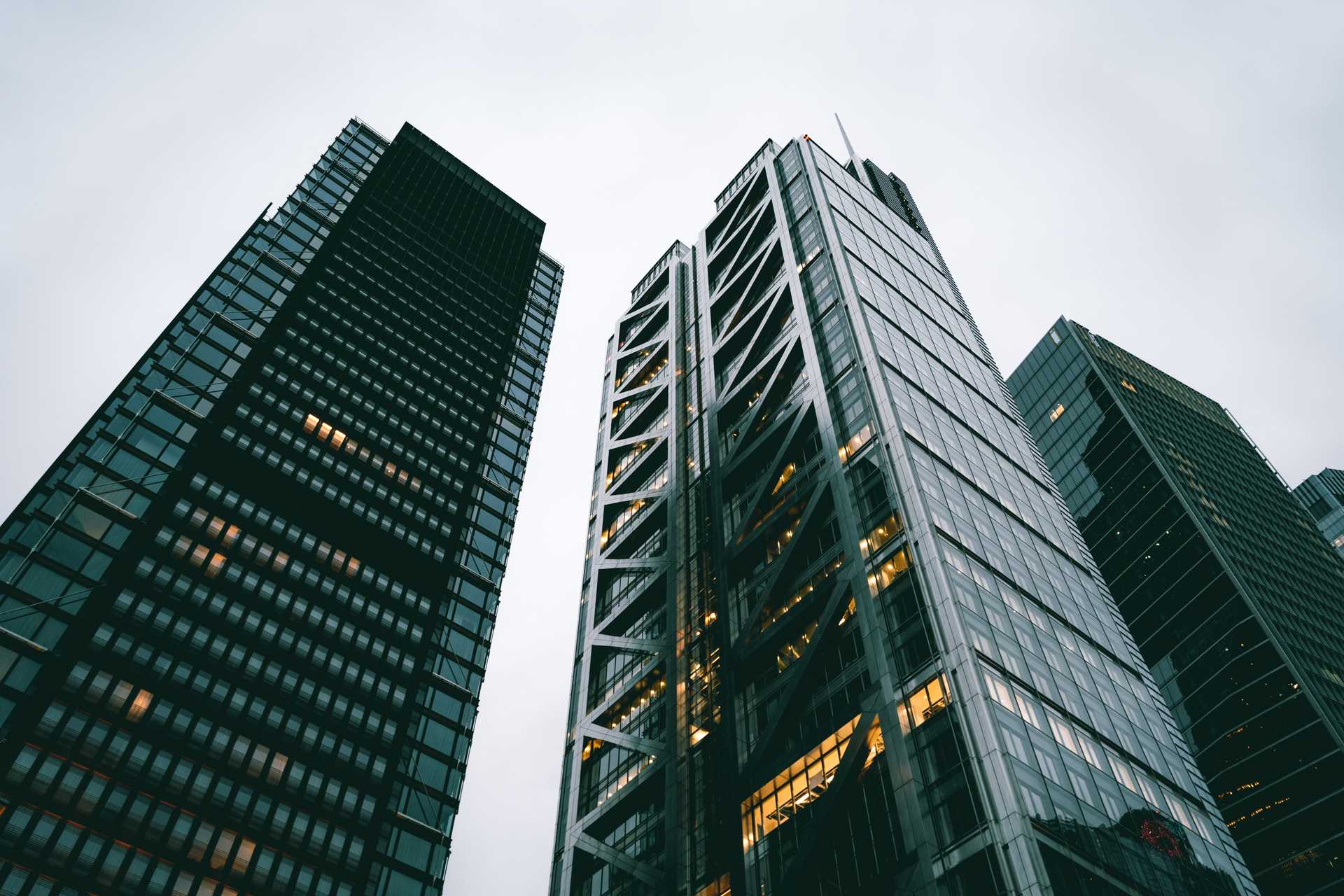 8 Healthy tips to manage your budget